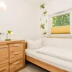 Bungis ,de - 28 Ferienhaeuser Am Grimnitzsee G2 Holiday home *