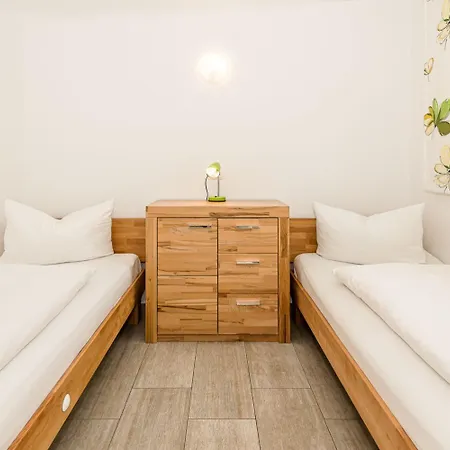 Bungis - 28 Ferienhaeuser Am Grimnitzsee G2 * Joachimsthal