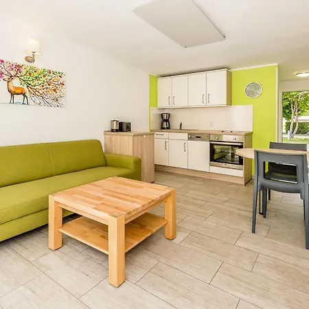 Bungis - 28 Ferienhaeuser Am Grimnitzsee G2